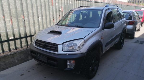 Toyota Rav 4 solo per ricambi 2002