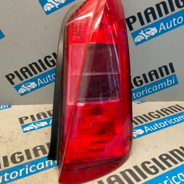 Faro Posteriore Destro Lancia Musa 2007