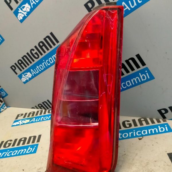 Faro Posteriore Destro Lancia Musa 2007