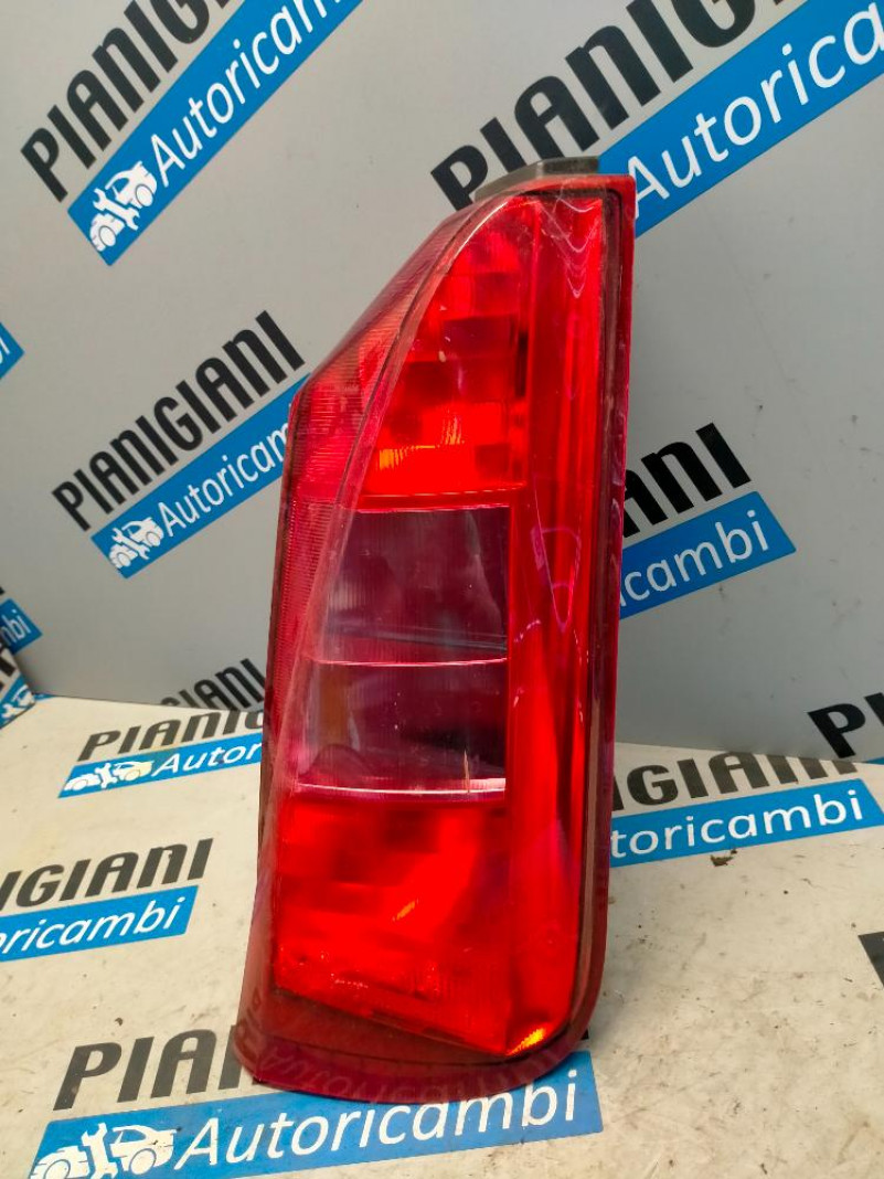 Faro Posteriore Destro Lancia Musa 2007