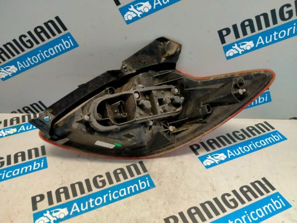 Faro Posteriore Sinistro Ford KA 2011