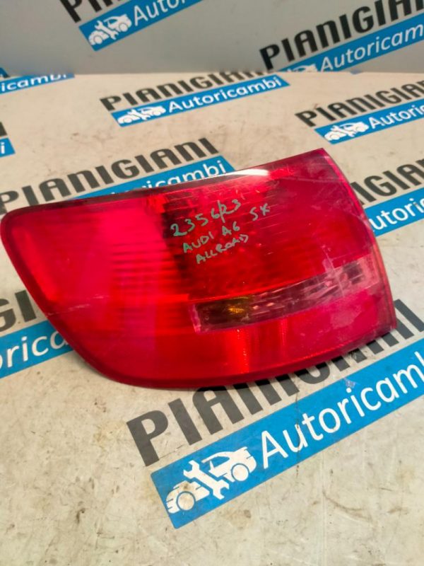 Faro Posteriore Esterno Sinistro Audi A6 All-Road SW 2008