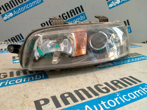 Faro Anteriore Sinistro Fiat Punto 2000