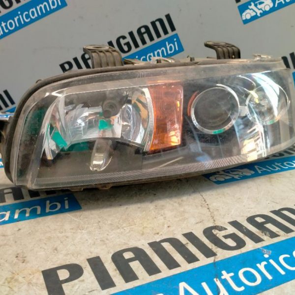 Faro Anteriore Sinistro Fiat Punto 2000