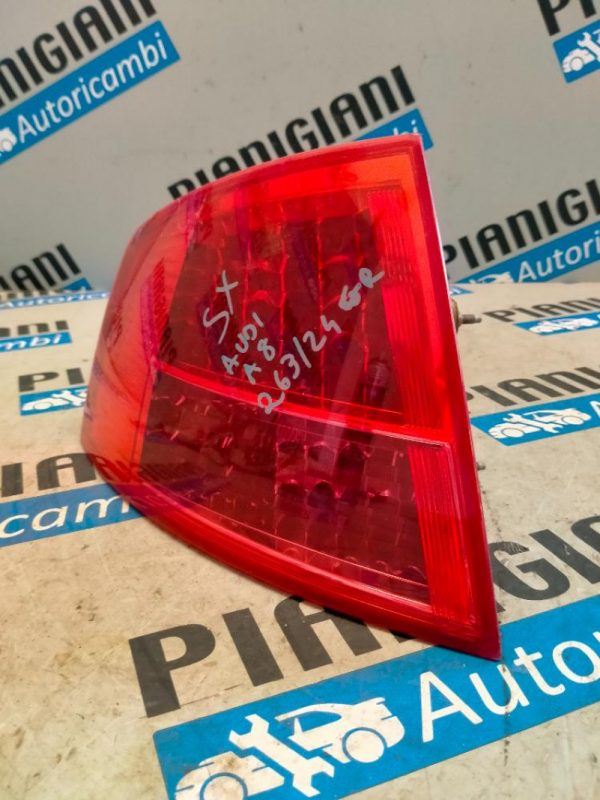 Faro Posteriore Sinistro Audi A8 2005