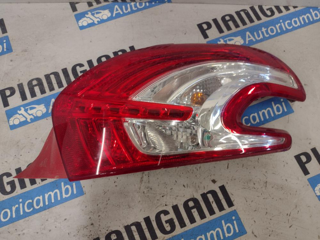 Faro Posteriore Destro Peugeot 208 2013