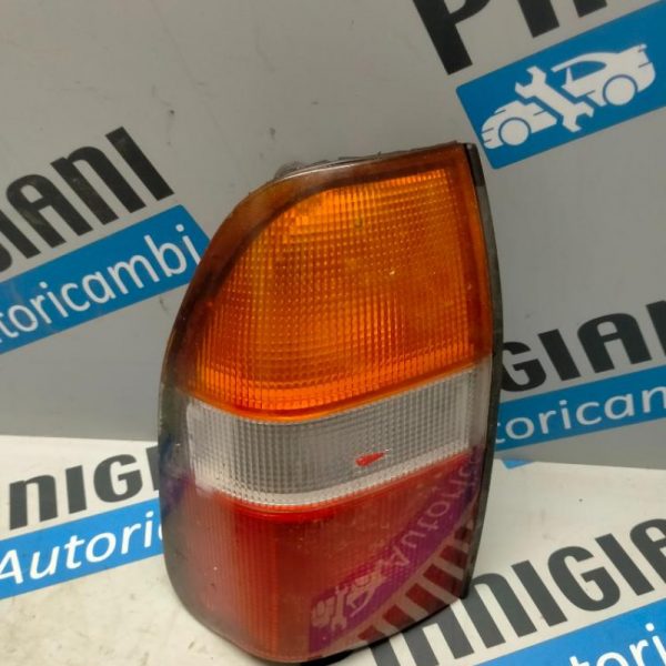 Faro Posteriore Sinistro Mitsubishi L200 1999