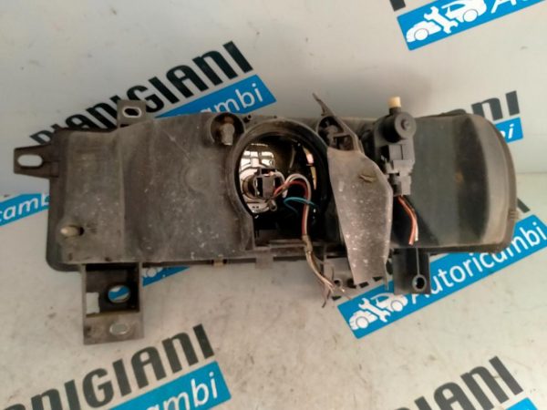 Faro Anteriore Destro Renault Master 2002