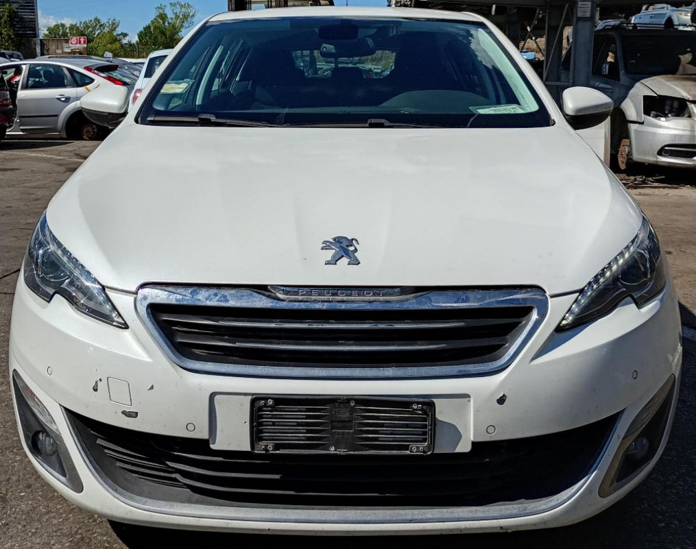 Peugeot 308 Anno 2015 | Veicolo Intero | SOLO PER RICAMBI