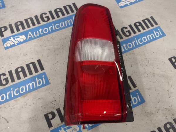 Faro Posteriore Sinistro Suzuki Jimny