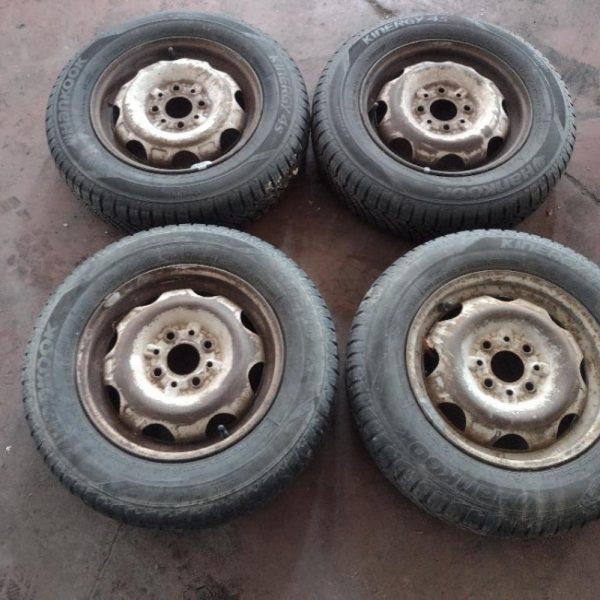 4 gomme con cerchi Fiat panda 4×4145/80 R13 75 T Hankook