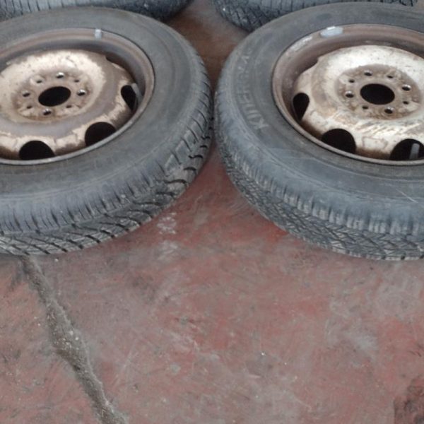 4 gomme con cerchi Fiat panda 4×4145/80 R13 75 T Hankook