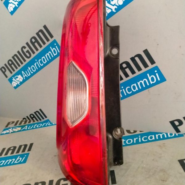 Faro Posteriore Sinistro Fiat Panda 2013