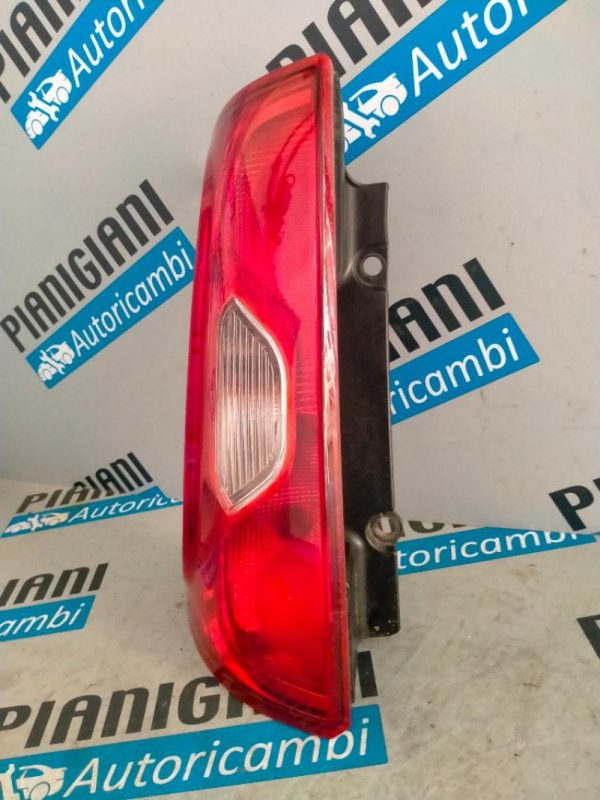 Faro Posteriore Sinistro Fiat Panda 2013