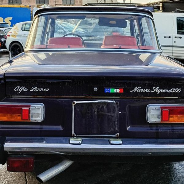 Alfa Romeo Giulia Nuova Super 1300 Anno 1975 | Veicolo Intero | SOLO PER RICAMBI