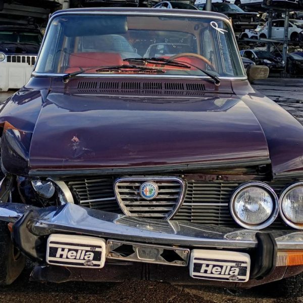 Alfa Romeo Giulia Nuova Super 1300 Anno 1975 | Veicolo Intero | SOLO PER RICAMBI