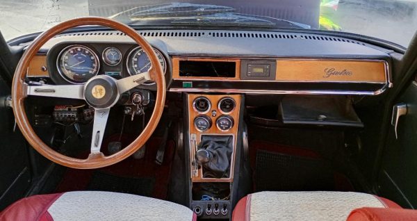 Alfa Romeo Giulia Nuova Super 1300 Anno 1975 | Veicolo Intero | SOLO PER RICAMBI