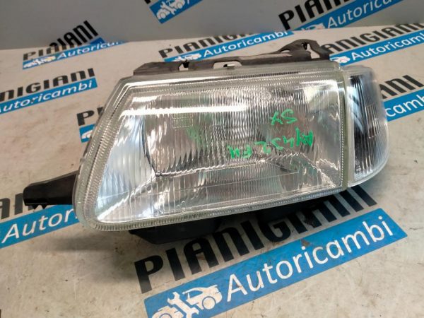 Faro Anteriore Sinistro Citroen Saxo 1998