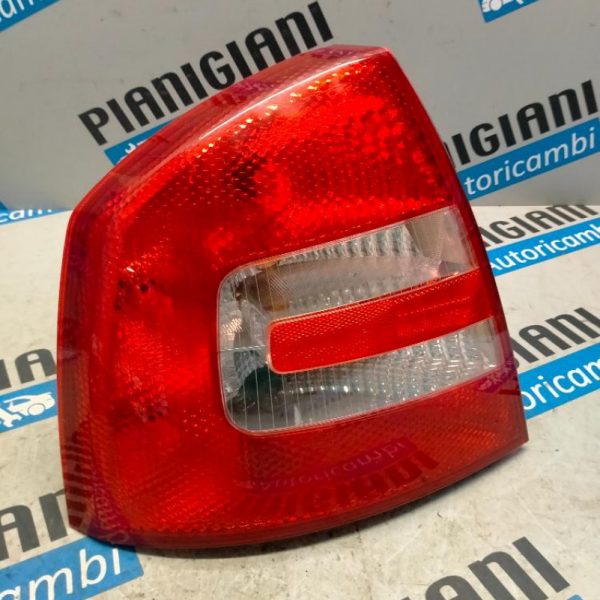 Faro Posteriore Sinistro Skoda Octavia 2006