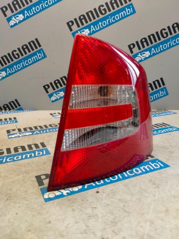 Faro Posteriore Destro Skoda Octavia 2006