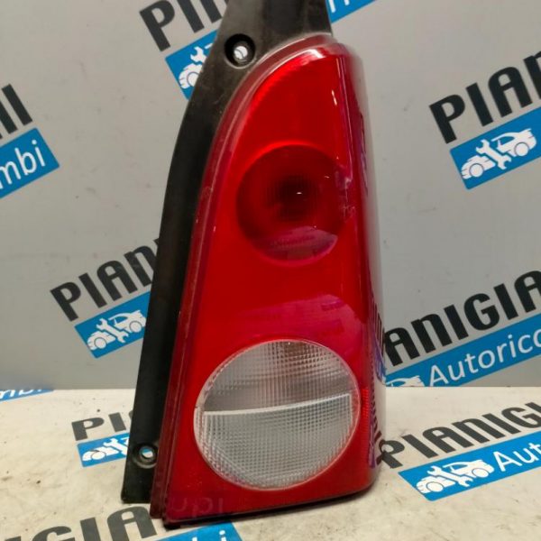 Faro Posteriore Destro Opel Agila 2004