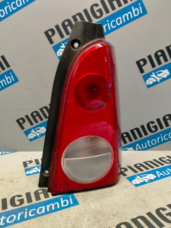 Faro Posteriore Destro Opel Agila 2004