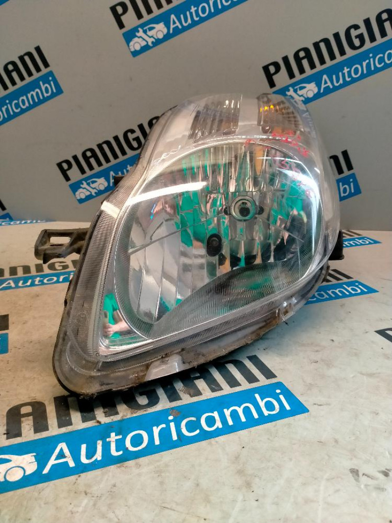 Faro Anteriore Sinistro Toyota Yaris 2009