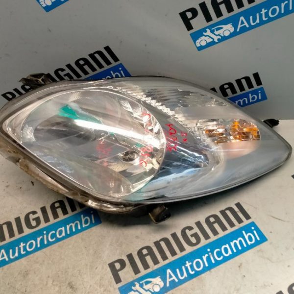 Faro Anteriore Sinistro Toyota Yaris 2009