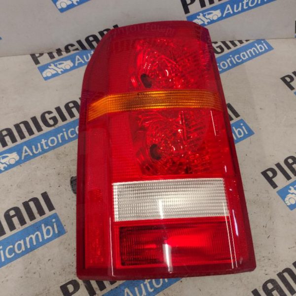 Faro Posteriore Sinistro Land Rover Discovery 2005