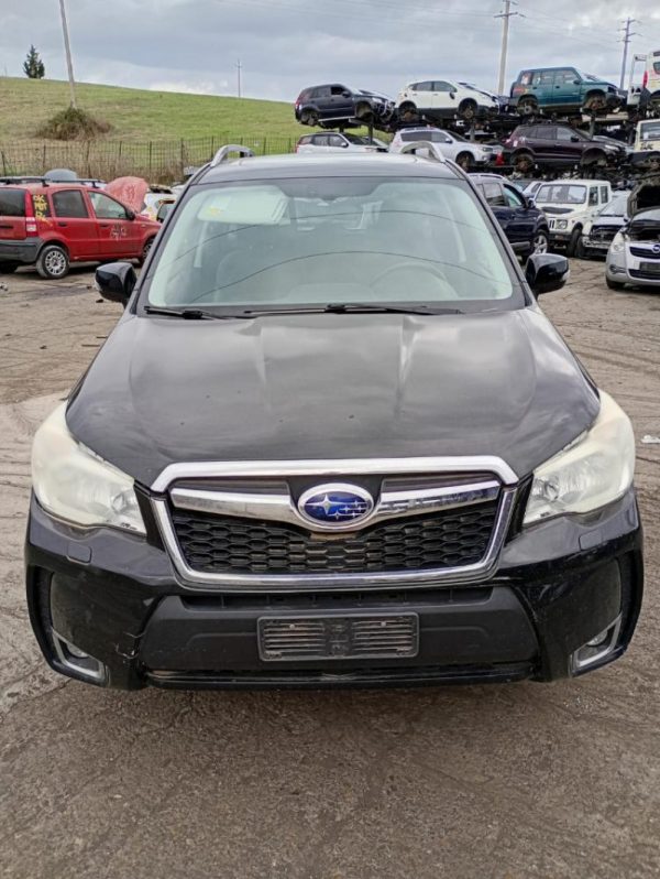 Subaru Forester Anno 2014 | Veicolo Intero | SOLO PER RICAMBI