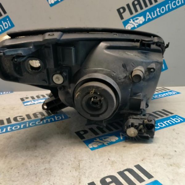 Faro Anteriore Sinistro Toyota Rav4 2005