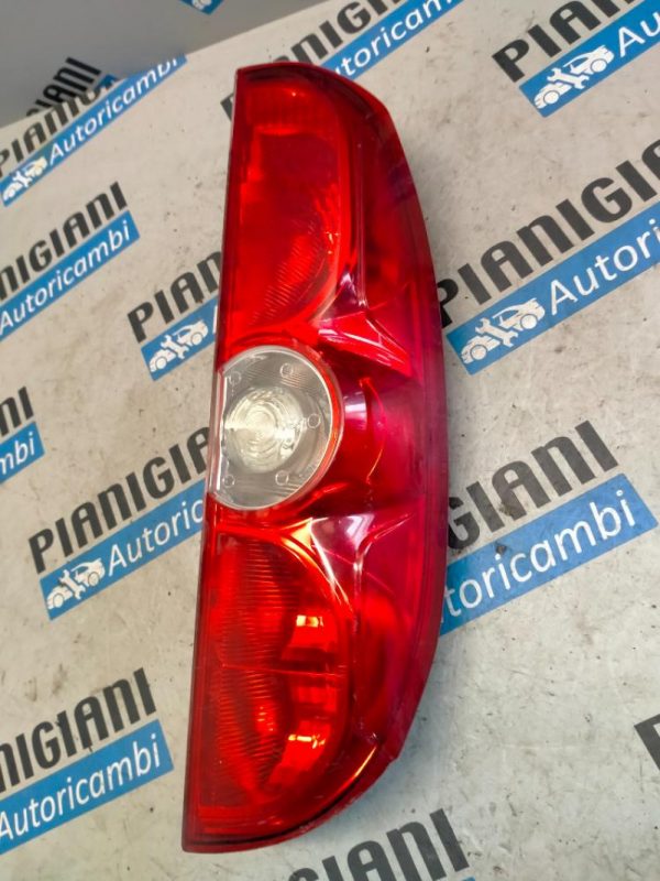 Faro Posteriore Destro Fiat Doblò 2014