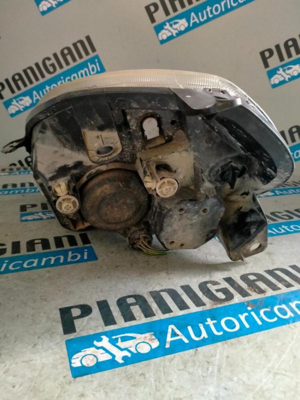 Faro Anteriore Destro Fiat Punto 2017