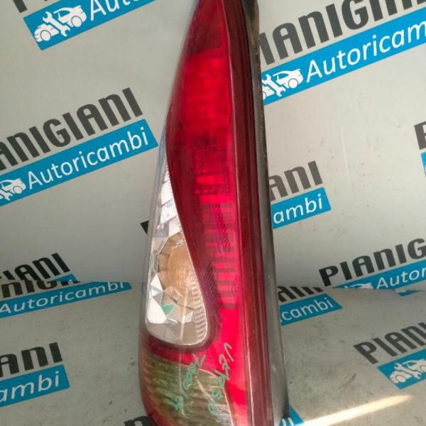 Faro Posteriore Sinistro Toyota Yaris Verso 2003