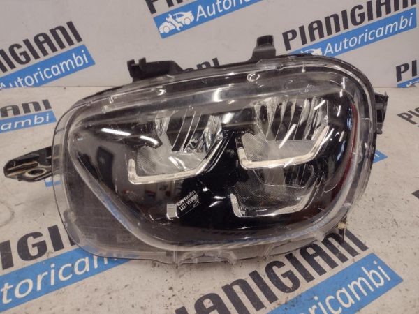 Faro Anteriore Sinistro a Led Citroen C3 2021