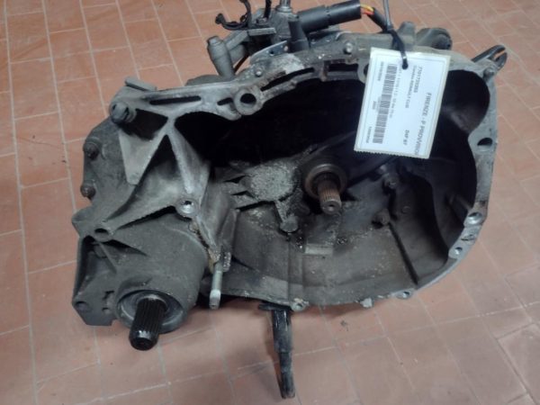 Cambio Renault Clio D4FB7