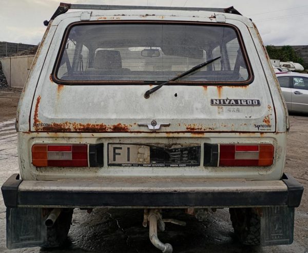 Lada Niva Anno 1988 | Veicolo Intero | SOLO PER RICAMBI