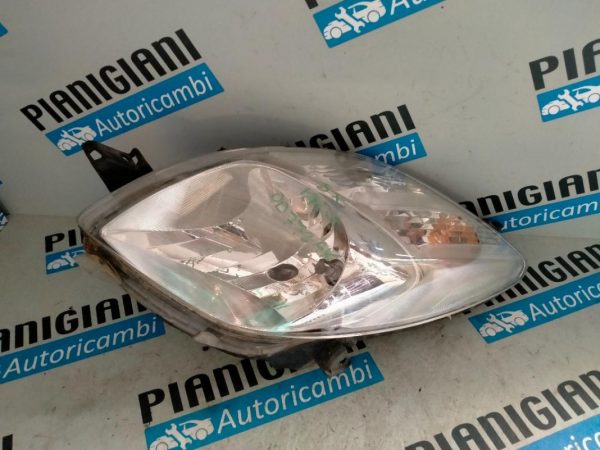 Faro Anteriore Sinistro Toyota Yaris 2006