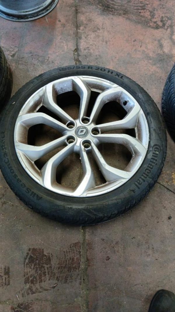 2 cerchi in Lega con Pneumatici 195/55 R20 Renault Scenic 2017