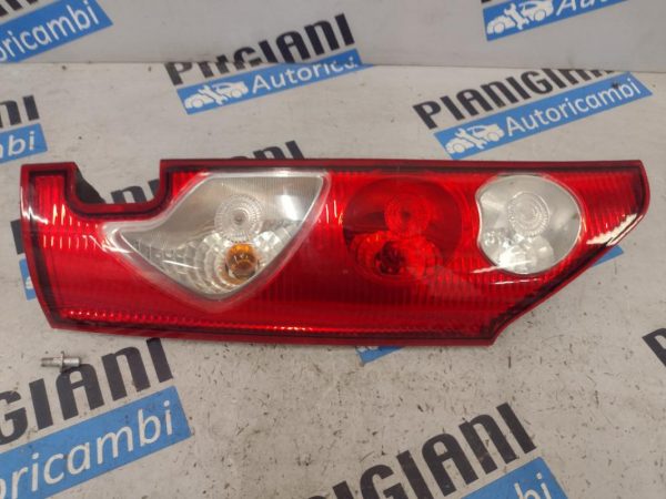 Faro Posteriore Sinistro Renault Kangoo 2010