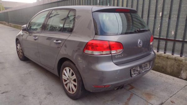 Volkswagen Golf VI solo per ricambi