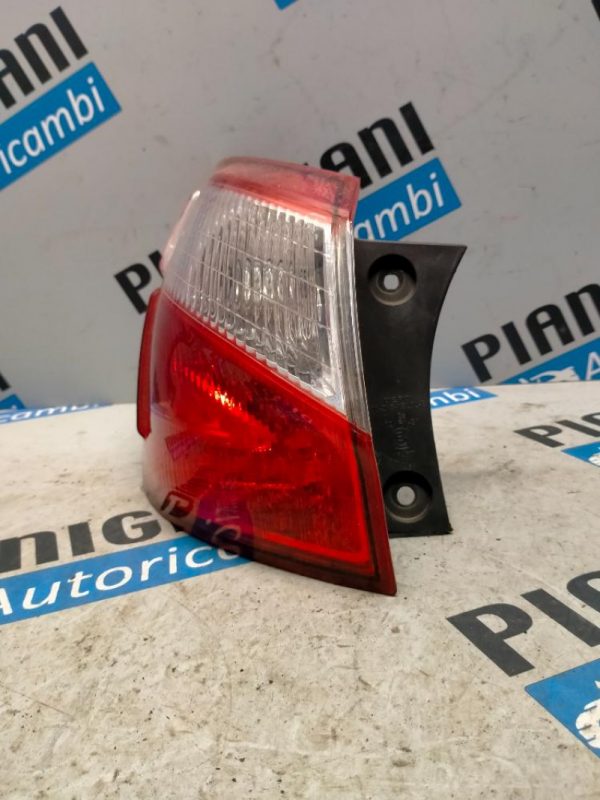 Faro Posteriore Sinistro Nissan Qashqai 2010