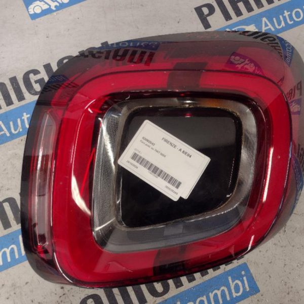 Faro Posteriore Sinistro Fiat 500X