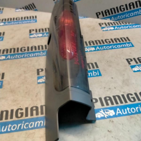 Faro Posteriore Destro Opel Vivaro 2004