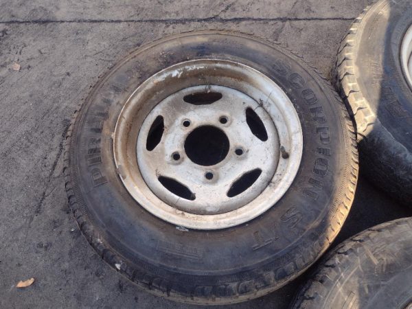 5 CERCHI IN FERRO (CON PNEUMATICI DA FAR  VALUTARE) LAND ROVER DISCOVERY 1998