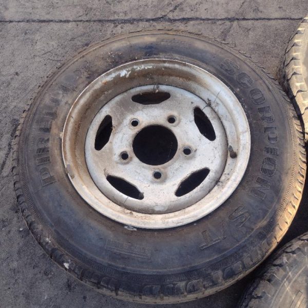 5 CERCHI IN FERRO (CON PNEUMATICI DA FAR  VALUTARE) LAND ROVER DISCOVERY 1998