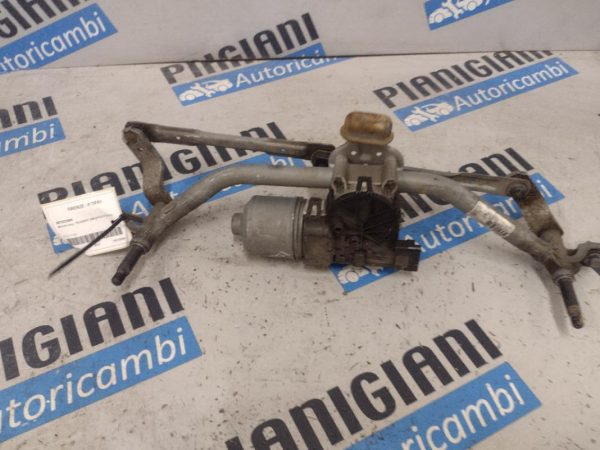 Motorino Tergi Anteriore Peugeot 208 2013