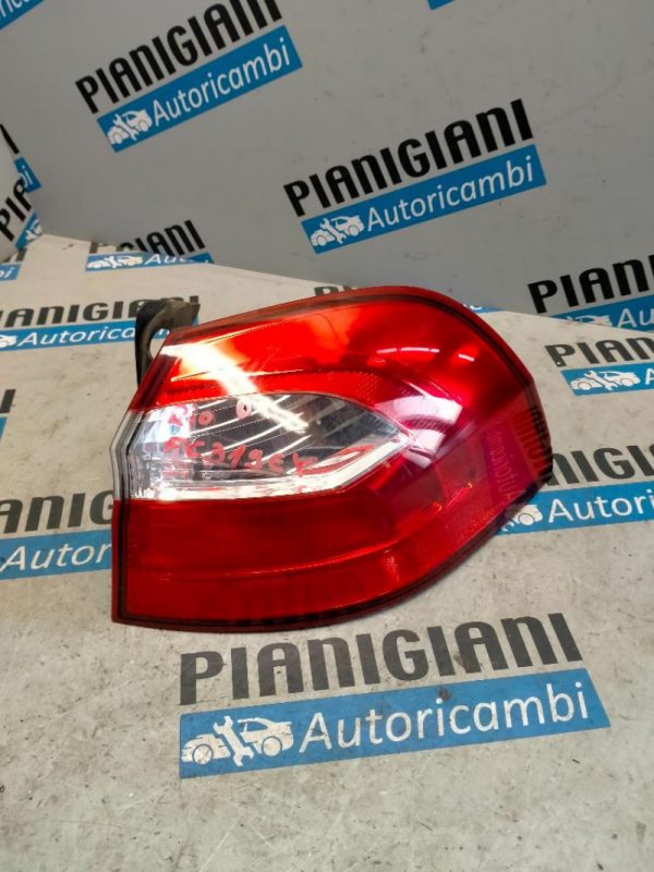 Faro Posteriore Destro Kia Rio 2016