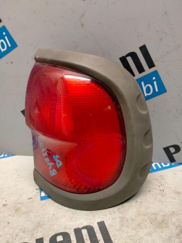 Faro Posteriore Destro Nissan Terrano II 2002