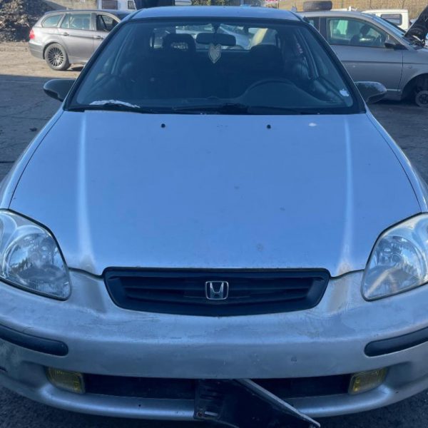 Honda Civic Anno 1998 | Veicolo intero | SOLO PER RICAMBI